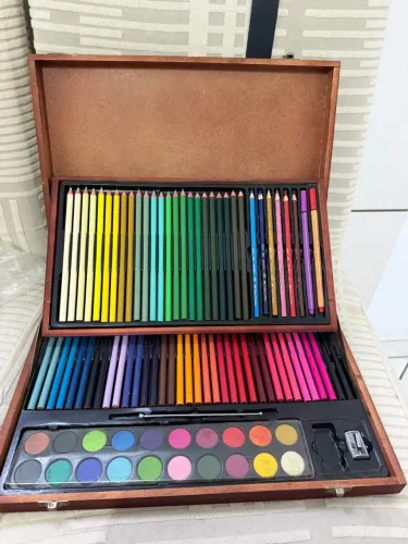 Estojo de lapis de cor