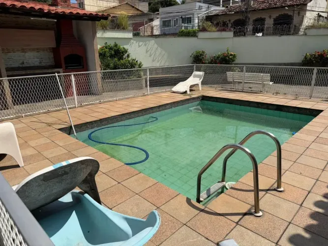 Excelente Casa em Rua fechada no Parque Anchieta - 3 Qts / 3 Banheitos / Esteutura de Laze