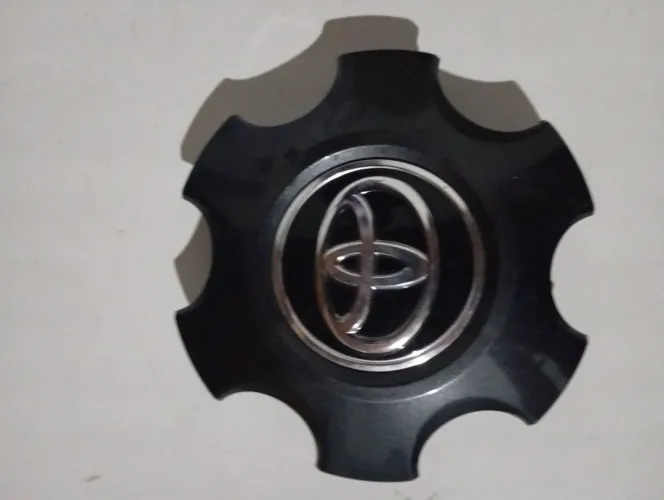Calota de roda da Toyota sw4 original 