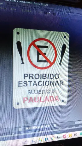 Placa engraçada Proibido Estacionar