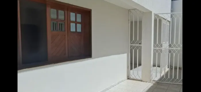 Casa Petrolina bem localizada