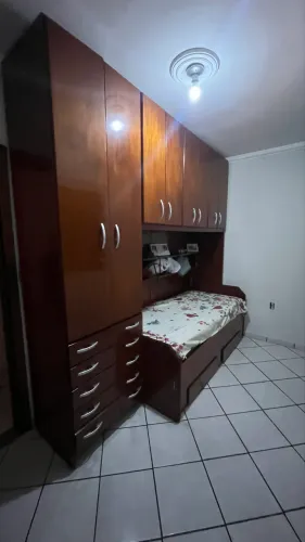 Guarda Roupa e cama Solteiro Madeira