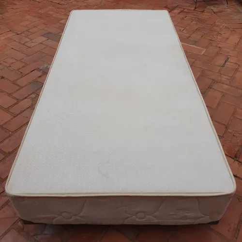 Cama box solteiro ( base)6 pés (colchão)