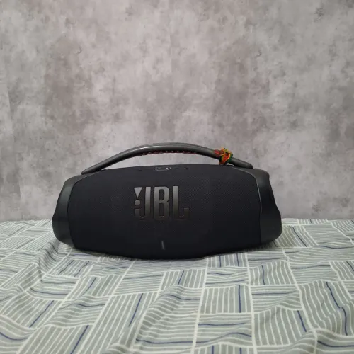 JBL BOMBOX3