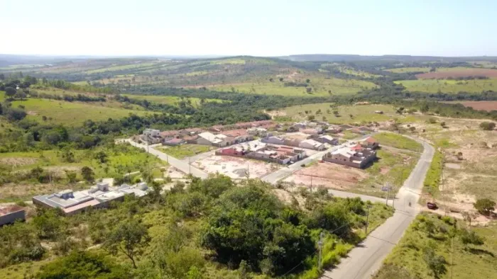 Lotes 200m² em Martinho Campos | Pare de pagar aluguel | Vale Verde