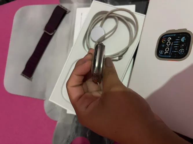 Apple Watch Ultra 2 natural