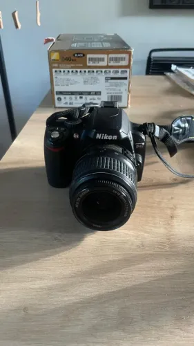 Nikon D40
