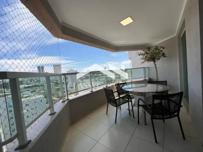 Apartamento com 4 vagas e varanda gourmet à venda em Santa Maria, Uberlândia/MG.