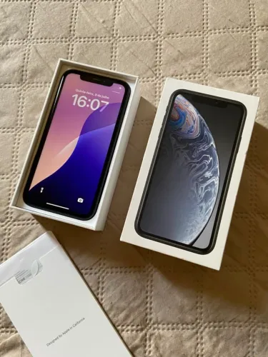 Iphone Xr 128GB com caixa e acessórios.