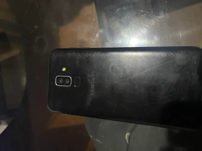Samsung Galaxy J8