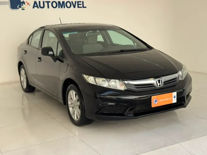 Honda Civic Sedan LXS 1.8/1.8 Flex 16V Aut. 4P 2014