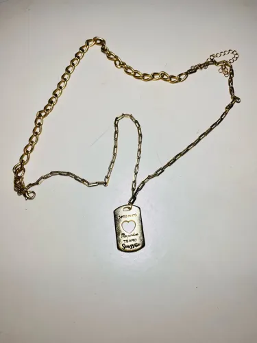 Colar dourado feminino delicado 