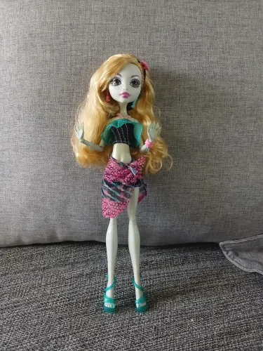 Monster high lagoona skol shores