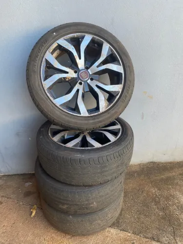 Vendo roda 17 4 furo