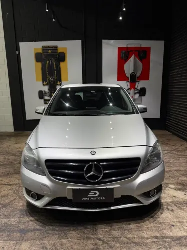 Mercedes-Benz Classe B 200 CGI 1.6 TB Sport 156cv AUT 2013