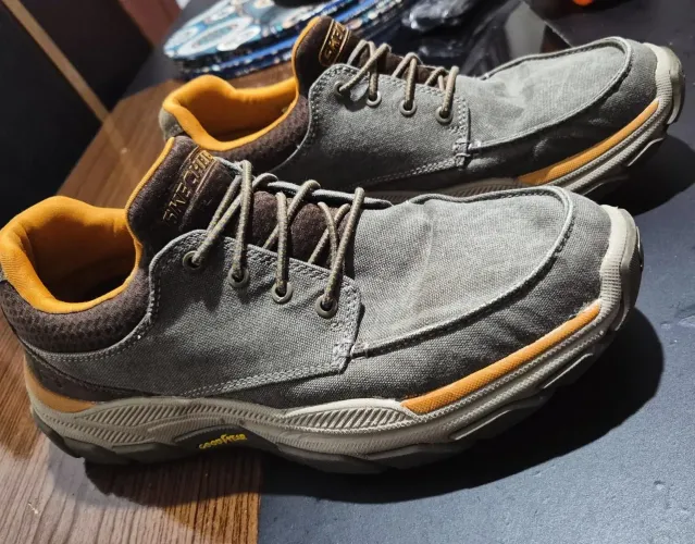 Skechers Respected Loleto n41