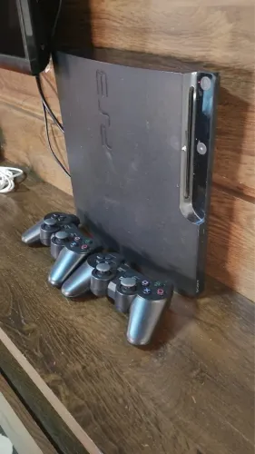 PS3 Com 2 Controles Desbloqueado
