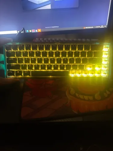 Teclado magnético cool68 com teclas do Apex pro tkl