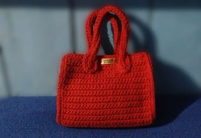 Bolsa de Crochê Vermelha - Nova (Usada 1x)Sem avarias (estado de nova)