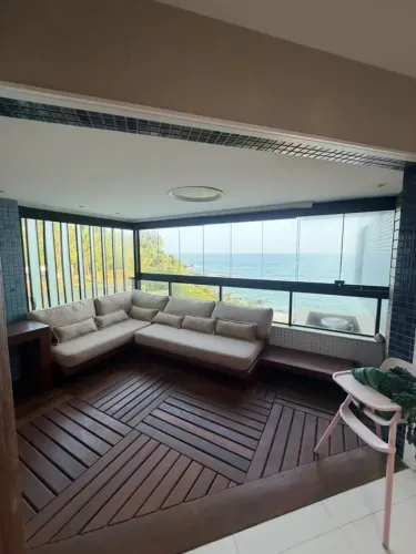 LINDO APARTAMENTO VISTA MAR RIO VERMELHOR | PÉ NA AREIA | PORTEIRA FECHADA | QUARTO E SALA