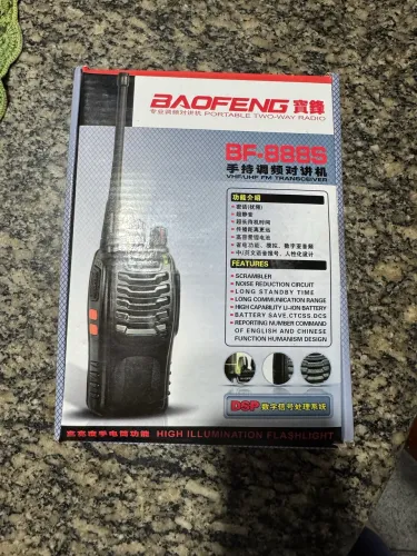  Rádio Comunicador Walkie-Talkie Baofeng BF-888S