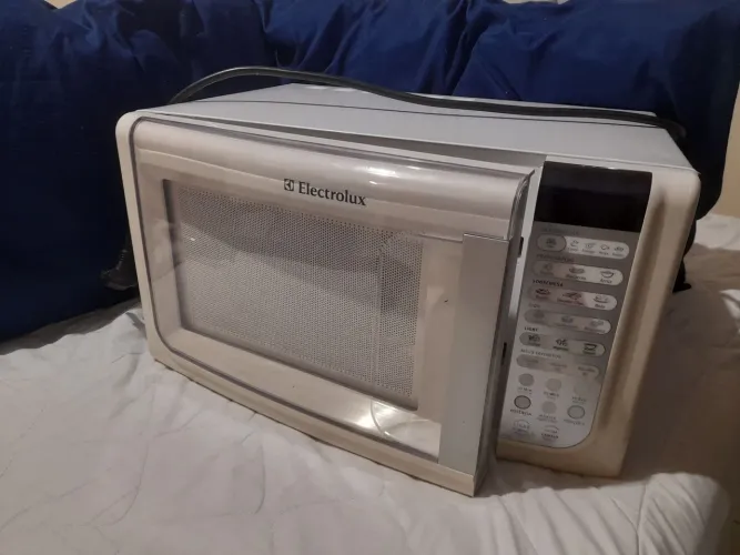 Forno Micro-Ondas Electrolux- 23L