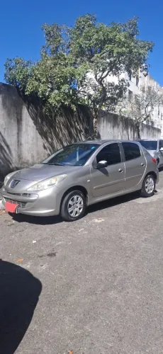 Peugeot 207 XR 1.4 Flex 8V 5P 2012