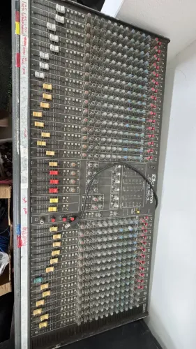 MESA DE SOM CICLOTRON CSM 32A 