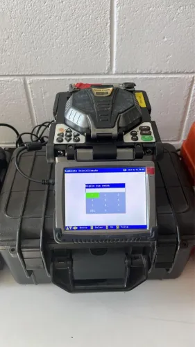 Vendo OTDR e Máquina de Fusão