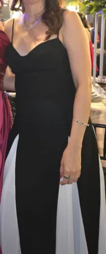 Vestido longo preto com branco