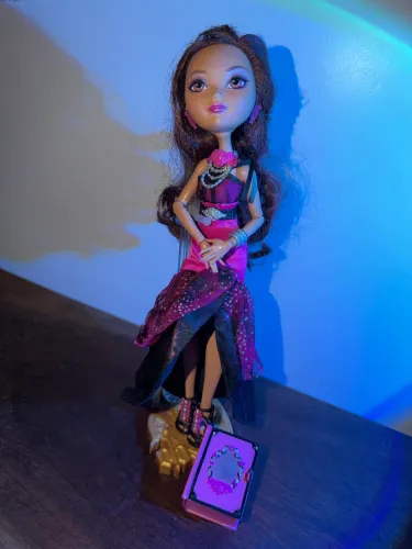 Ever After High, Briar Beauty - Dia do legado