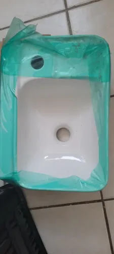 Pia de Banheiro Compacta