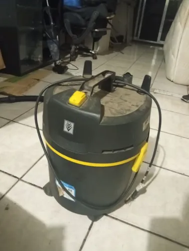 Aspirador de pó Karcher NT 585