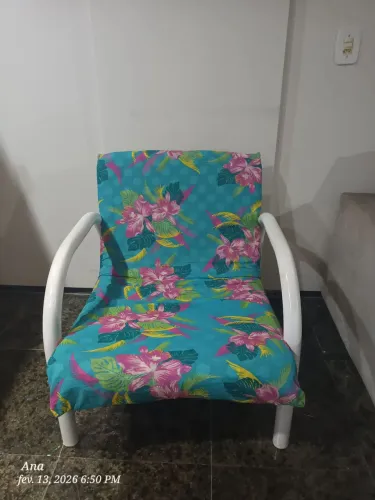 Cadeira tubular lindíssima 