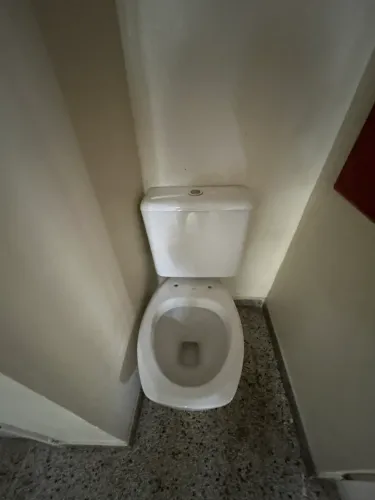 Vaso sanitário com caixa acoplada completa