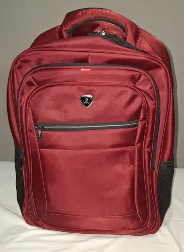 Mochila Kimtino e Kit de Sobrevivência e Aventura.