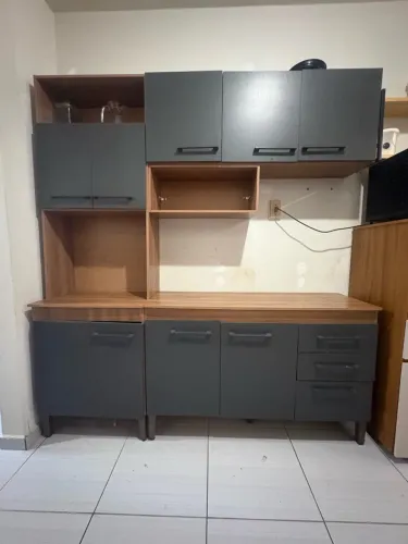 Vende-se a armário de cozinha