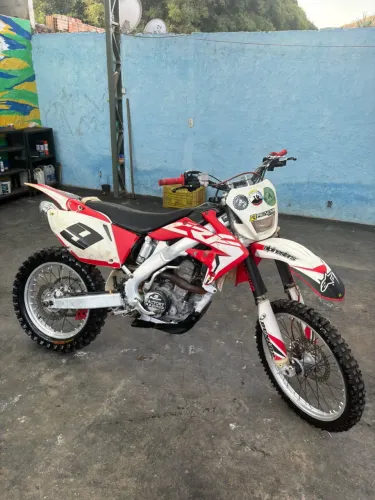 Vendo ou troco por algo do meu interesse
