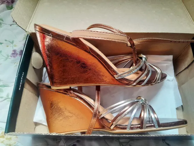 Sapato Glamuroso