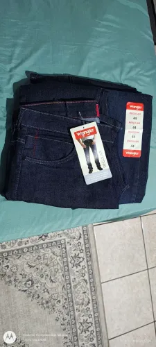 Vendo se 05 calcas jeans de qualidade