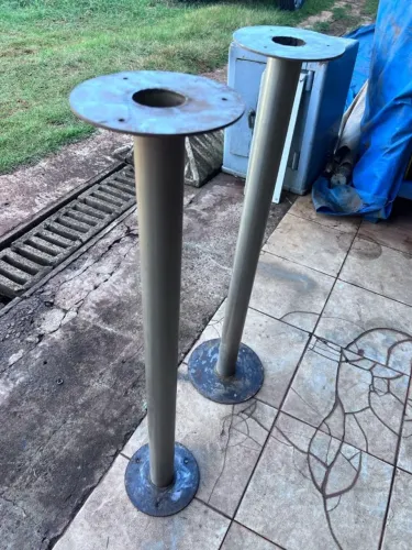 Base Inox Redonda para Bistrô 1,00 metro bem conservada