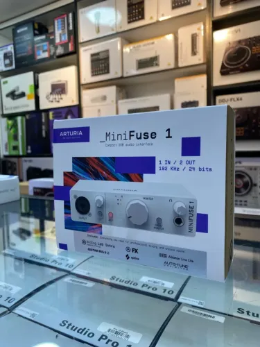 Interface de Áudio Arturia MiniFuse 1 Branca Oferta World Of Music