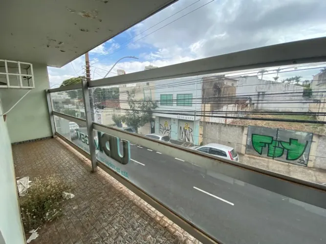 Sobrado com 6 dormitórios à venda, 309 m² por R$ 1.200.000,00 - Centro - Uberlândia/MG