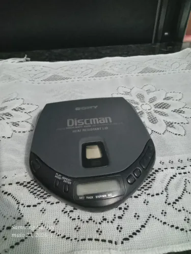 Discmam com problema no leitor!    Pra colecionar retrô.