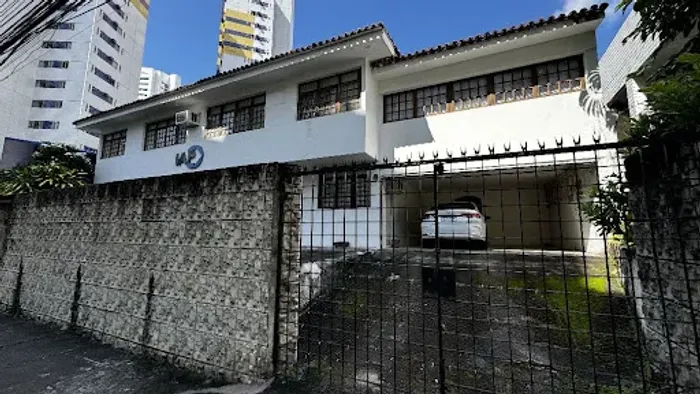 VENDE-SE CASA COMERCIAL NAS GRAÇAS - 381,80m2