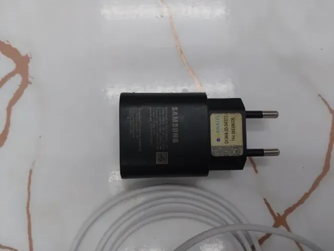 Carregador original Samsung turbo carga rápido perfeito estado