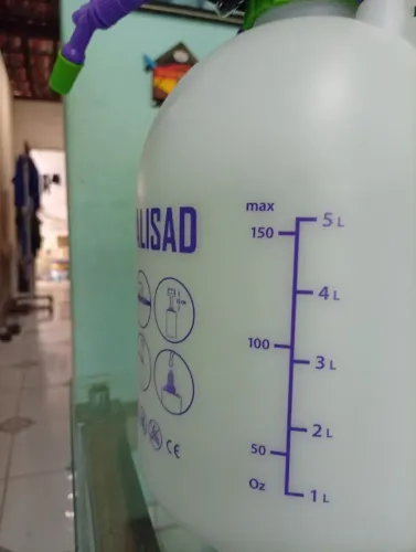 Pulverizador manual novo 60 reais