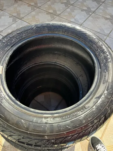 Pneu meia vida 185 60 r15 Goodyear Direction