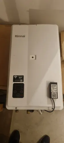Aquecedor a Gás Rinnai E27 27 Litros com Módulo Wi-Fi