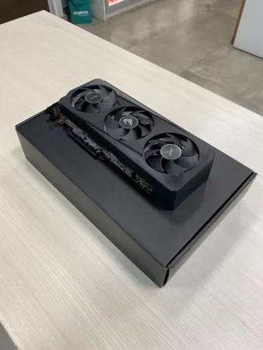 Placa de Vídeo Aorus Radeon RX6700 XT Elite 12GB
